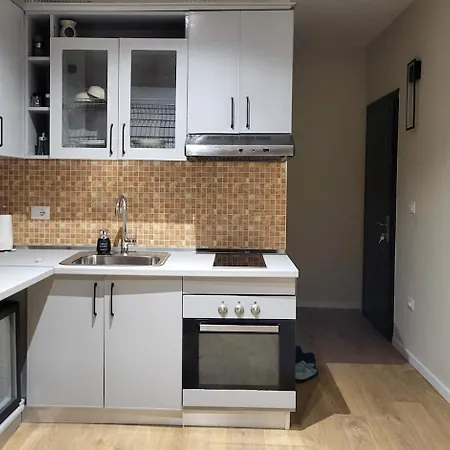 Privacy Comfortable Hospitality Apartment Tirana