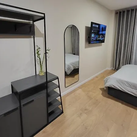 Privacy Comfortable Hospitality Apartment Tirana