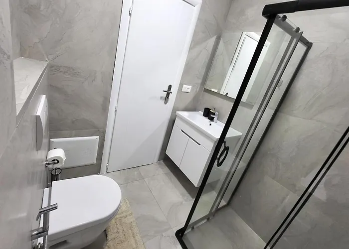 Privacy Comfortable Hospitality * Τίρανα
